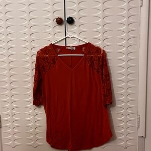 Zenana Outfitters Coral V-Neck Lace Sleeve Blouse, Women’s Size Small